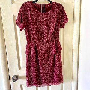 W11 8 by Walter Baker Peggy Dress Color Giraffe Peplum Short Sleeve Size Medium.